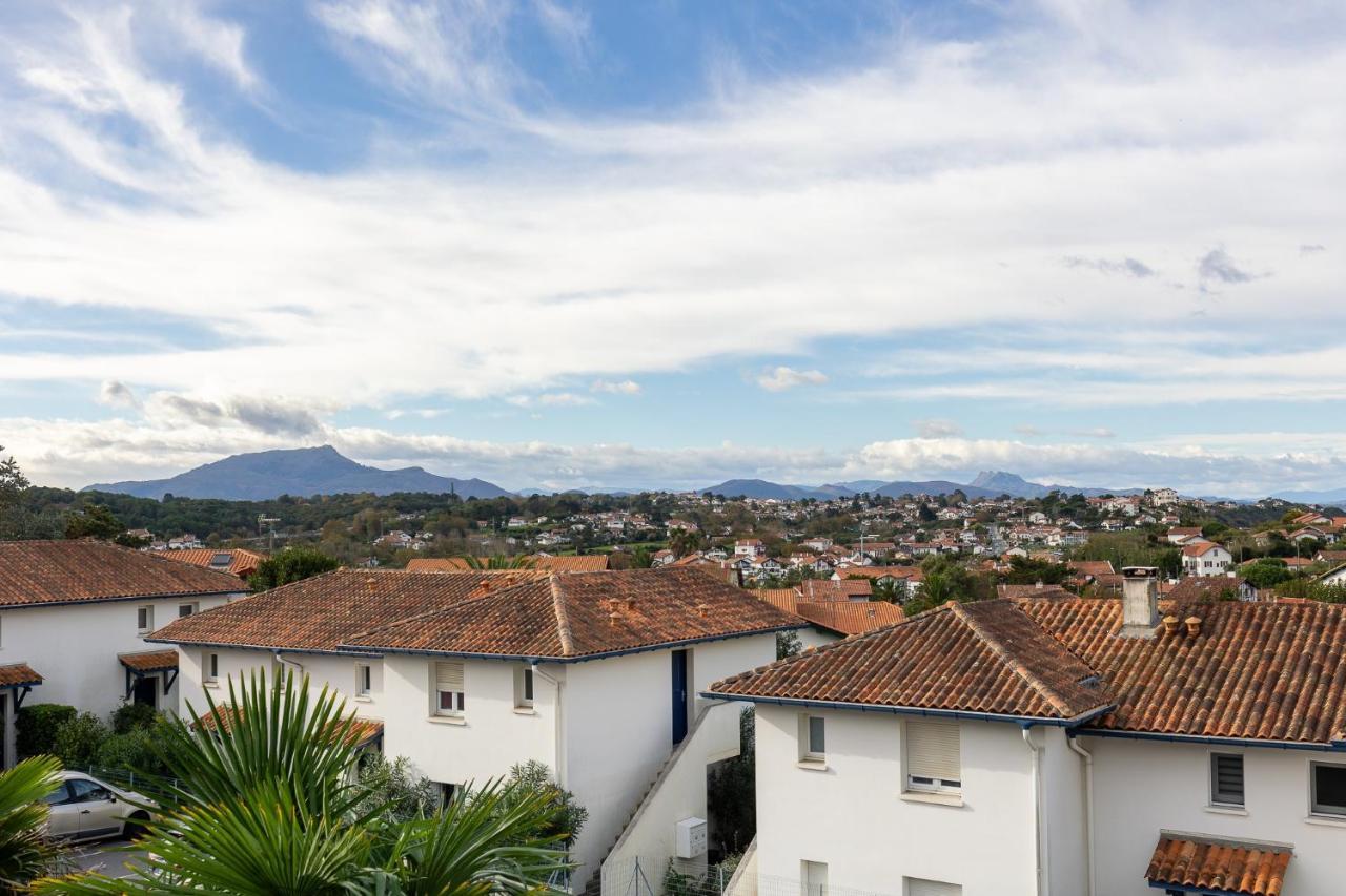 Larrun - Vue Sur La Montagne Proche De La Plage Bidart Exteriör bild